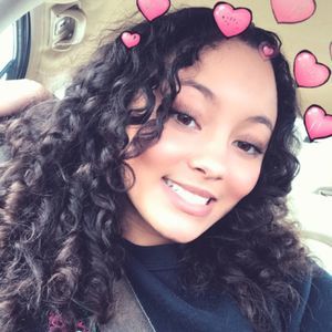 Meet your Posher, Lydia